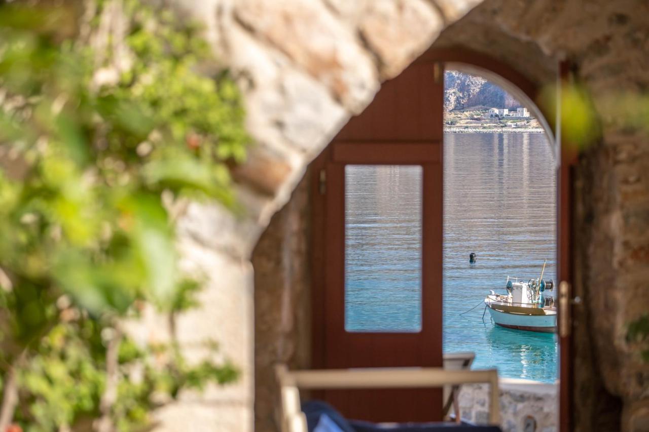 Pirgos Mavromichali Limeni Exterior foto